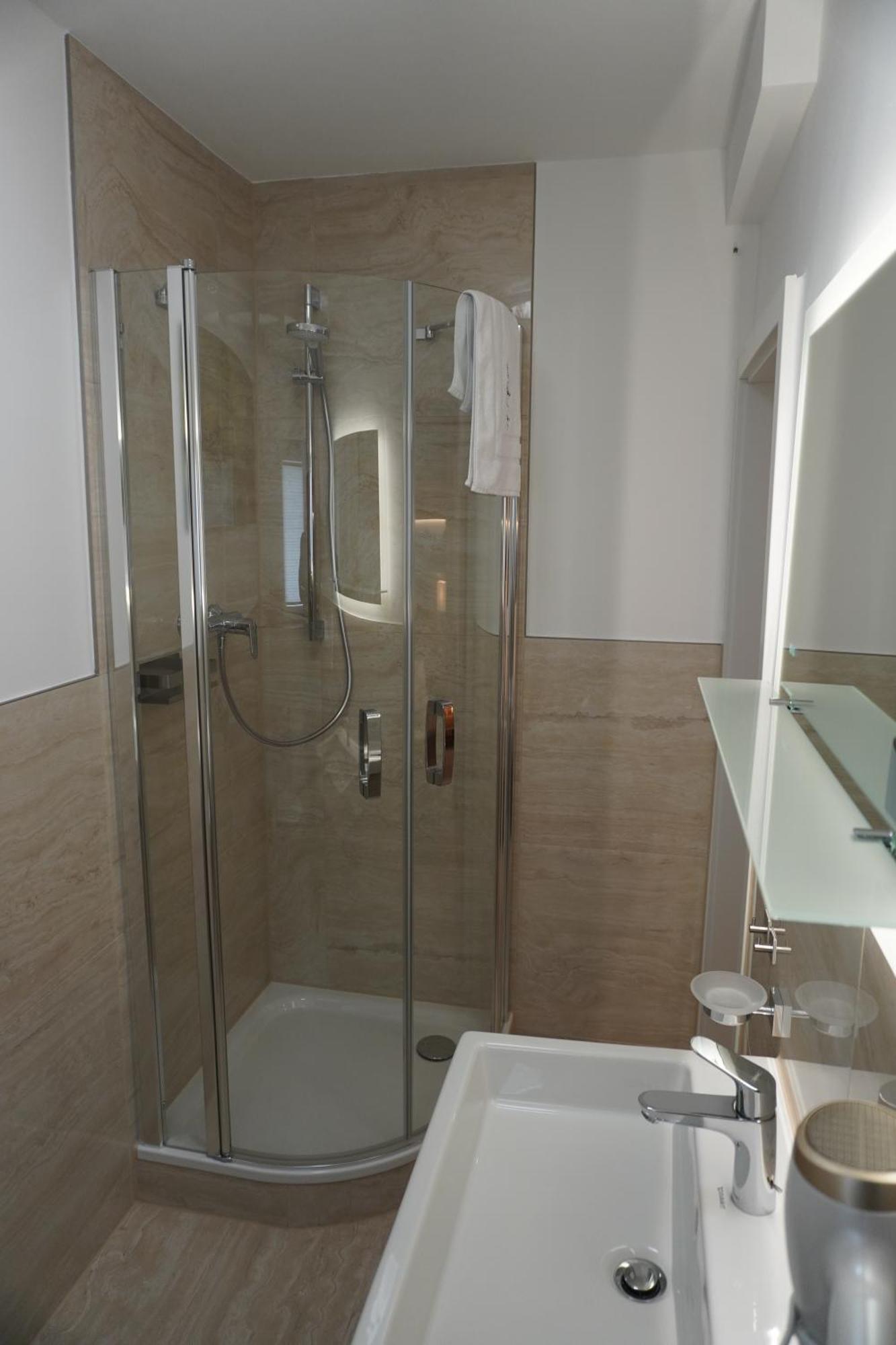 Hotel Talblick โดเบล ห้อง รูปภาพ